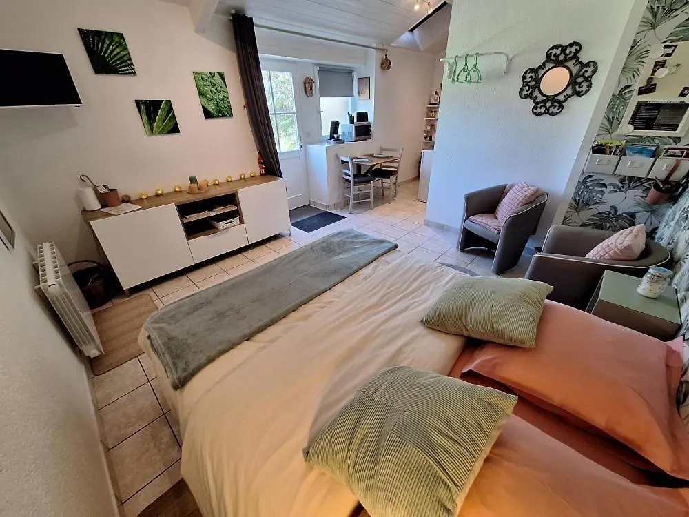 Studio 11, Draps, Linge, Wifi # Longere Bretonne#Morbihan Sulniac